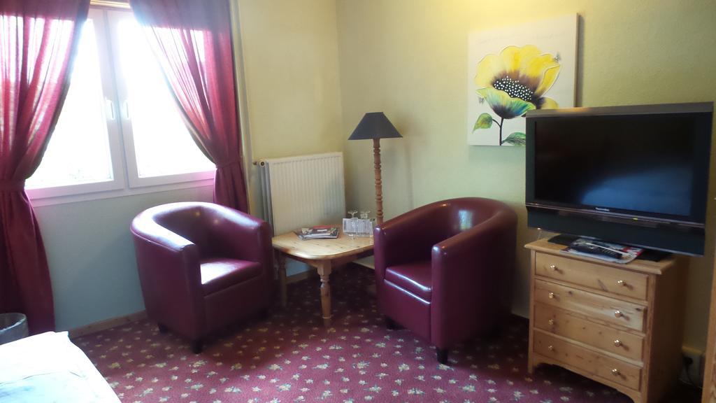 Hotel Historischer Krug Oeversee Bagian luar foto